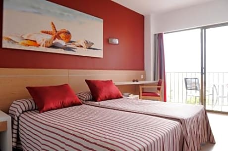 Double Room with Balcony (2 Adults + 1 Child)