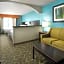 Holiday Inn Express & Suites DFW Airport - Grapevine By IHG