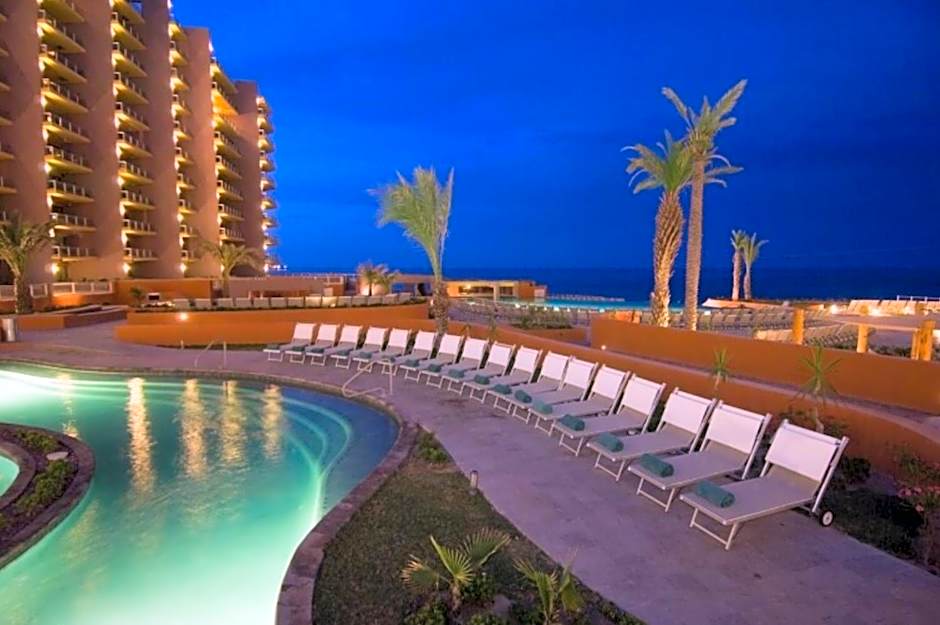 3 Br CONDO AVAILABLE IN LAS PALOMAS SANDY BEACH