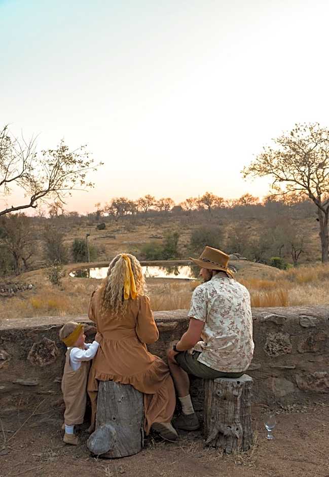 MILIMA Big 5 Safari Lodge