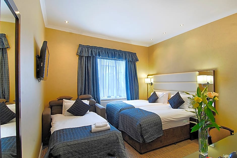 Park Grand Hyde Park