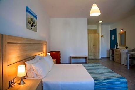 DOUBLE OR TRIPLE POOL FRONT