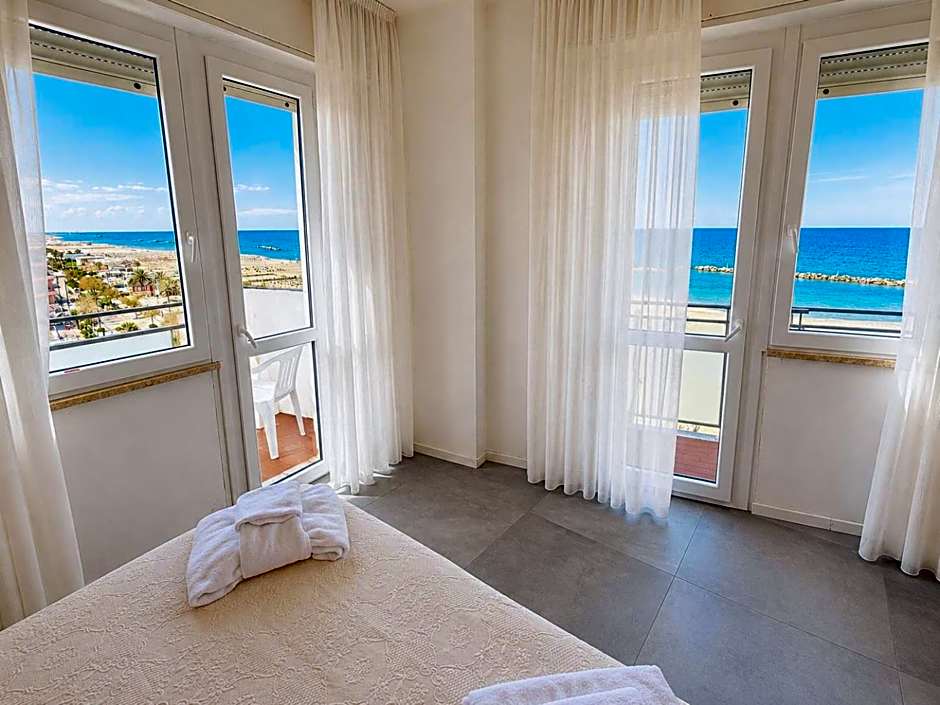 Hotel TYC