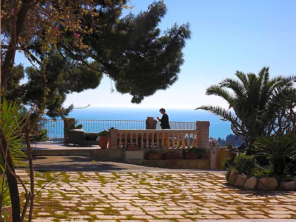 Residenza Collina Dei Pini