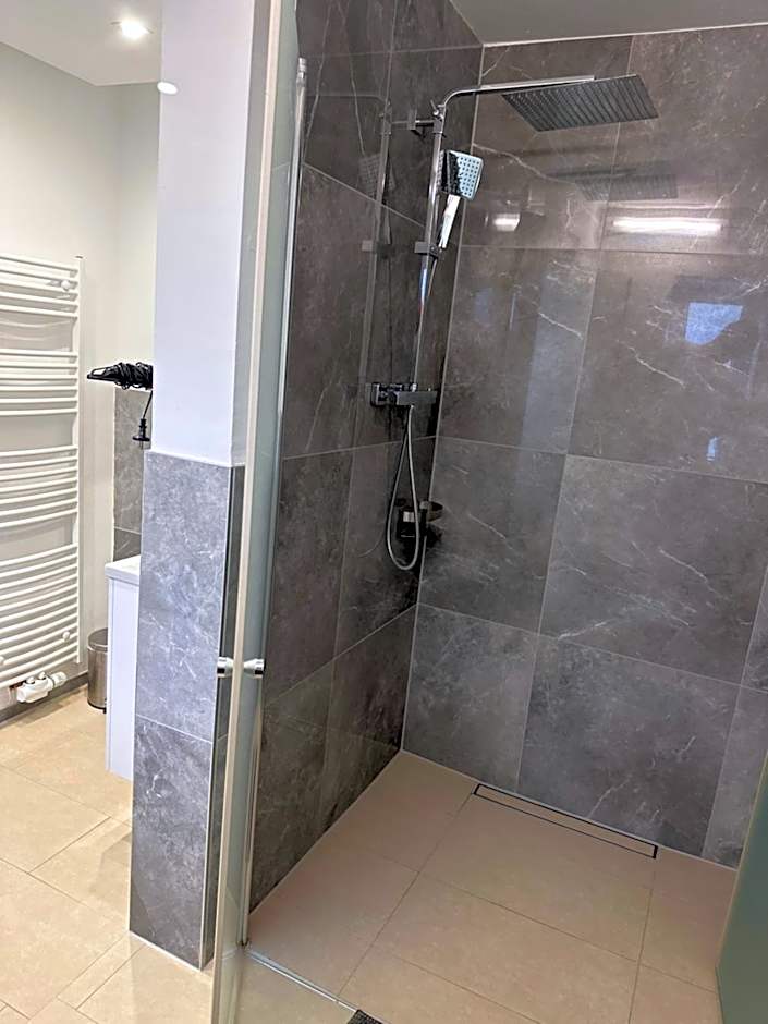 Hotel Bouzid - Laatzen