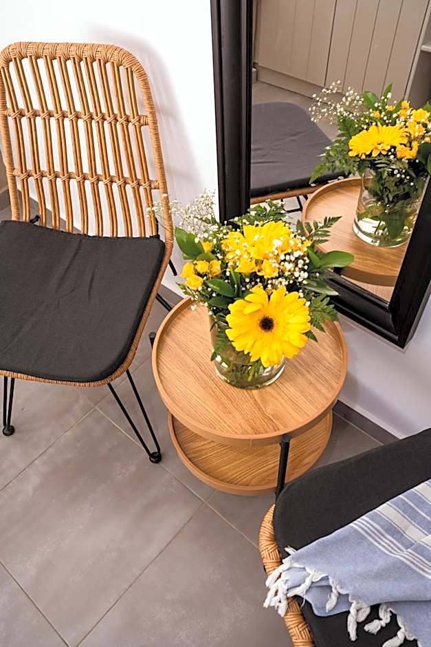 Mardanza Krokos Suites