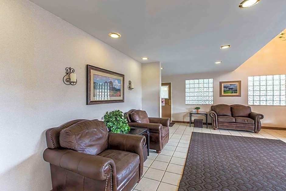 Quality Inn & Suites Silverthorne - Copper Mountain