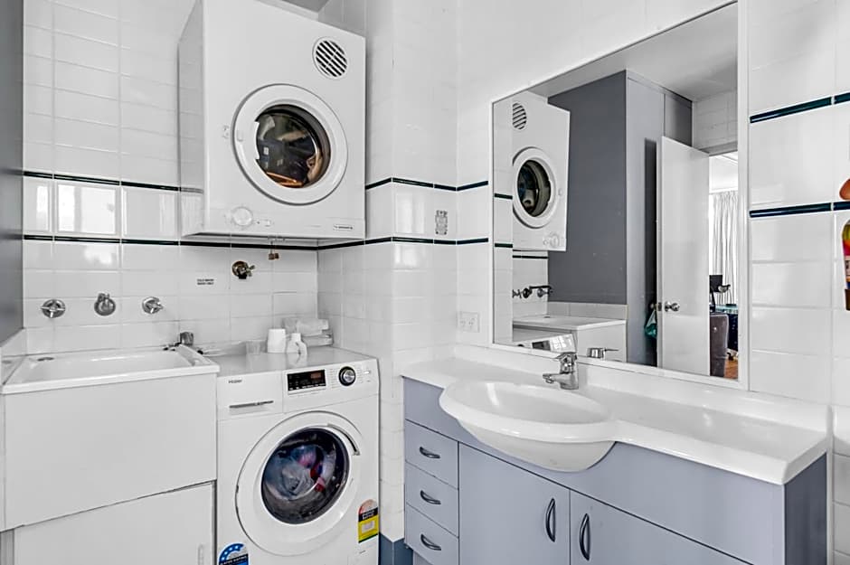 Santa Anne By The Sea