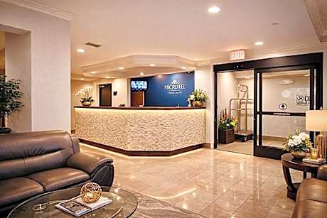 Microtel Inn & Suites by Wyndham Murfreesboro