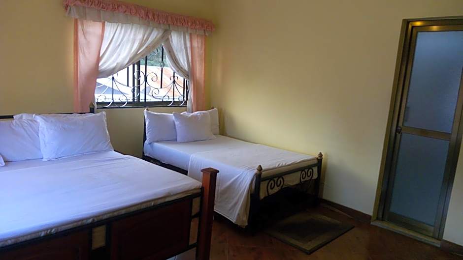 Bright Star Hotel & Safaris