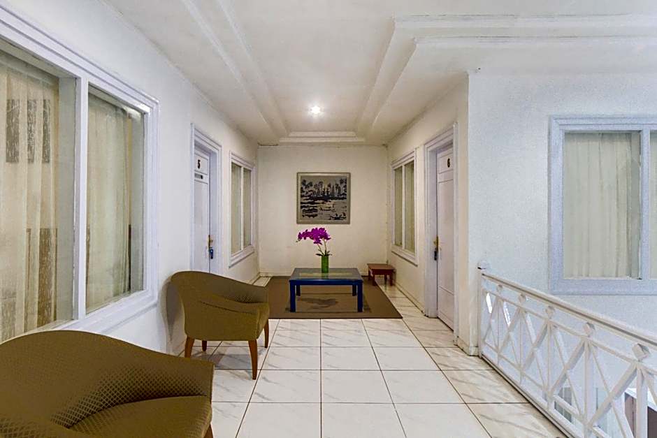 OYO Life 3055 Rumah Enin