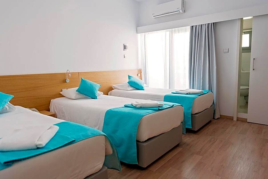 Pyramos Hotel