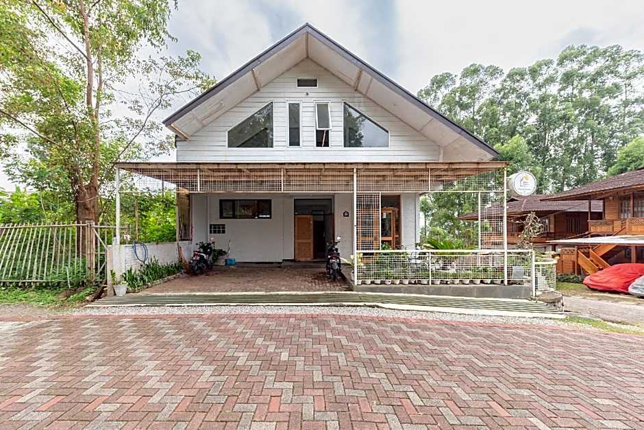 RedDoorz Syariah @ Eco Pesantren Daarut Tauhid