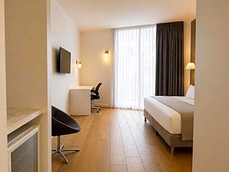 Deluxe Room Adapted for Guests with Reduced Mobility