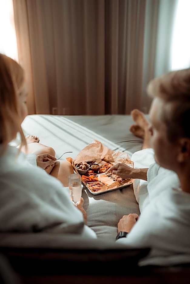 Sunlight Hotel Conference & Spa