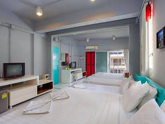 OYO 292 The Oddy Hip Hotel