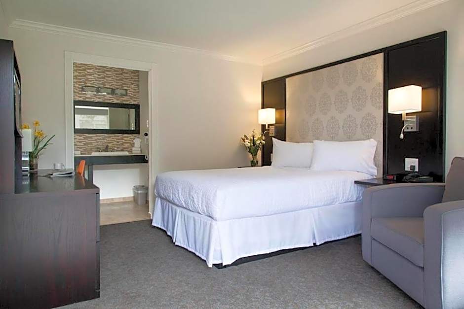 Park Pointe Hotel