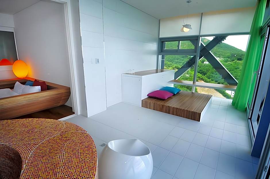 Haslla Art World Museum Hotel