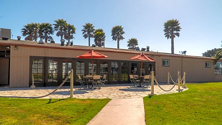 San Simeon Lodge