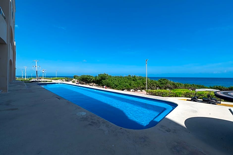 Shama Apartment beach front