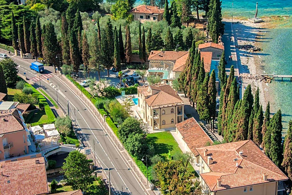 Hotel Baia dei Pini