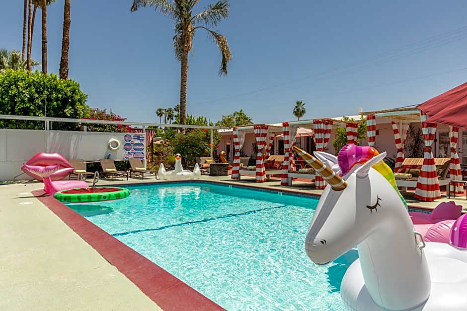 Float Palm Springs - Adults Only