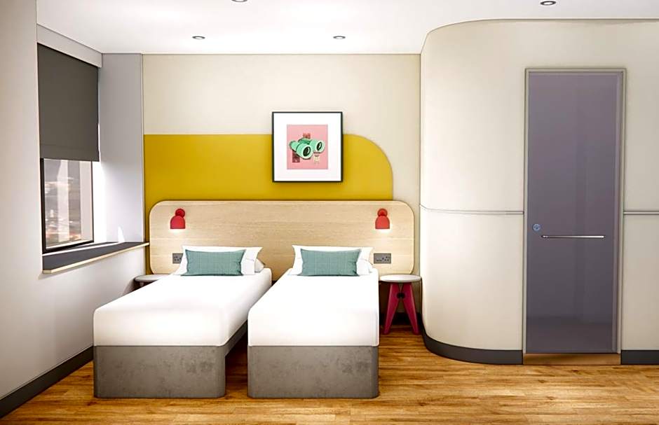 Tune Hotel Haymarket Edinburgh photo 42