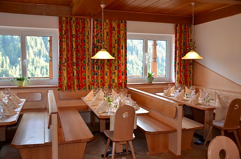 Ski In-Ski Out - Gästehäuser Saalbach-Hinterglemm - Wallegghof Christianhof