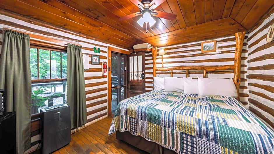 Log Cabin Motor Court