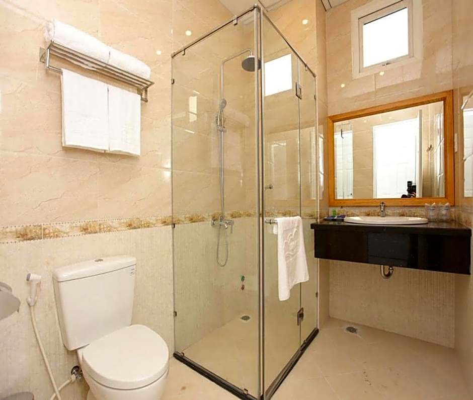 Yen Nam Hotel Nguyen Trong Tuyen