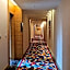 Yalkang Business Hotel (Guangzhou Zhujiang New Town Tancun Subway Station)