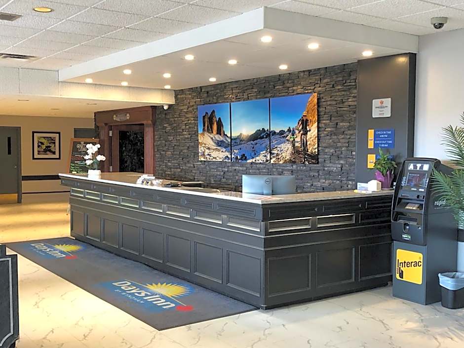 Days Inn & Conference Centre by Wyndham Camrose Norsemen