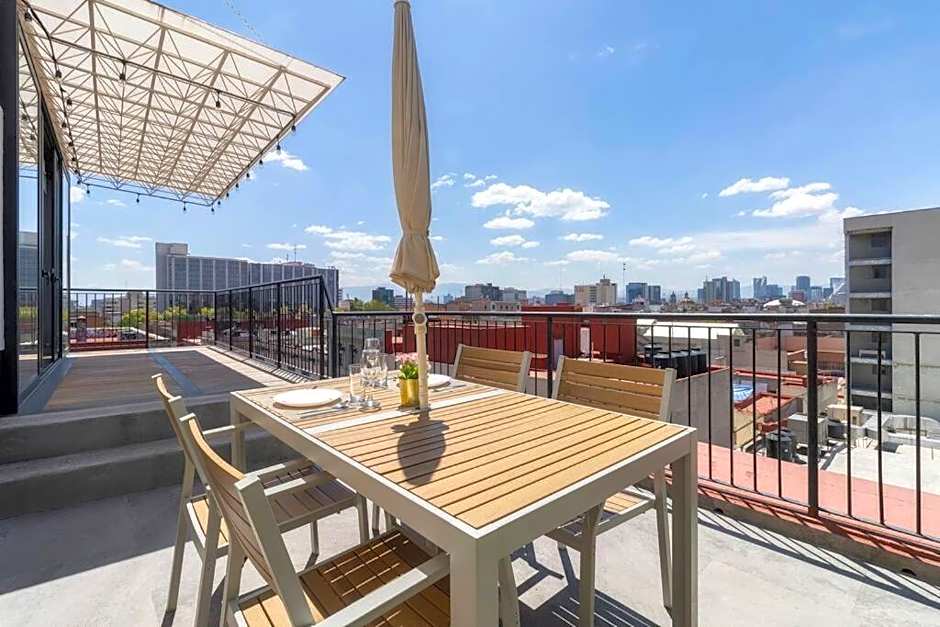 2Ph Large 2Brm 3 bath AC private terrace apt