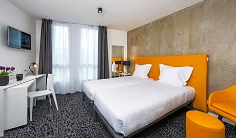 BUSINESS SUITE TWN BEDS