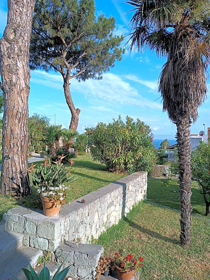 Villa Olivia Residence Ischia - nel Verde con Piscine e Vista Mare