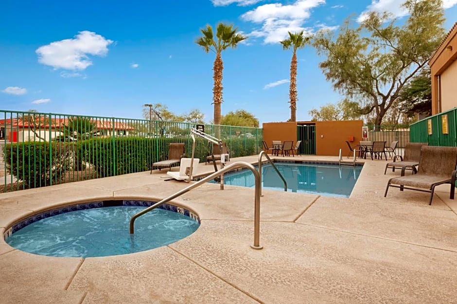 Super 8 by Wyndham Marana/Tucson Area