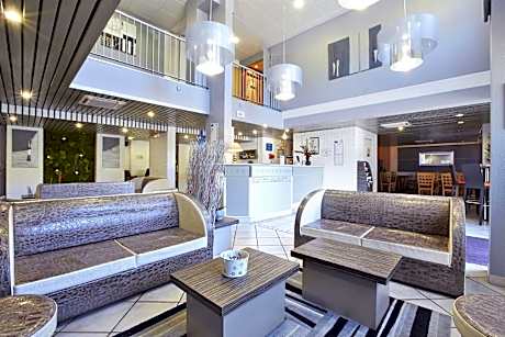 Kyriad Hotel Montpellier Centre Antigone