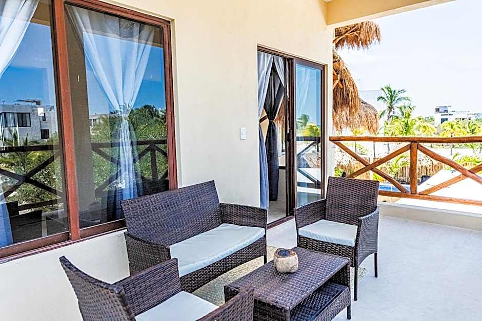 Atenea Holbox
