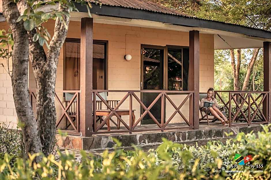 Tan-Swiss Lodge
