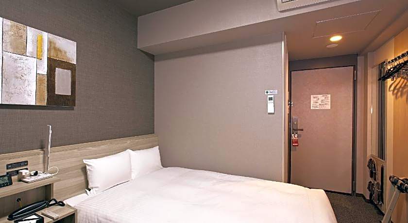 Hotel Route-Inn Toyama Ekimae