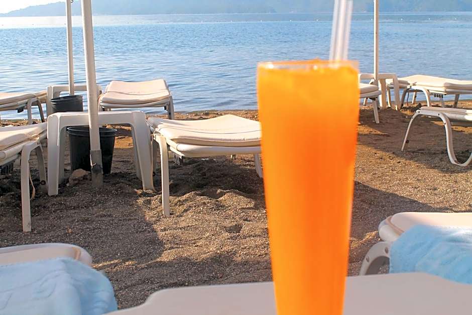 Yunus Beach Hotel