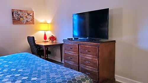 Econo Lodge Inn & Suites Carrollton - Smithfield