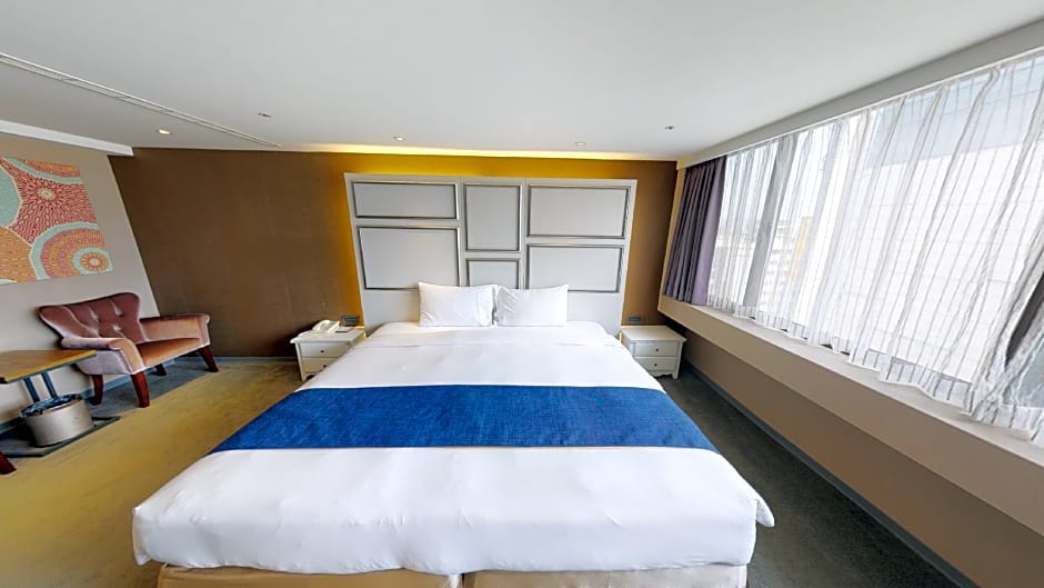 Green World ZhongXiao