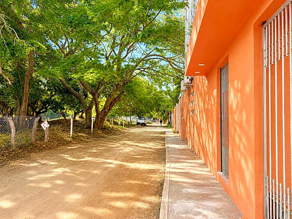 La Aurora Puerto Escondido