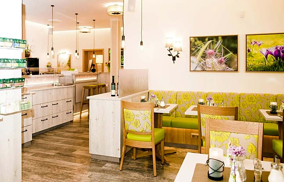 Lindenhaus Scharfe Kurve