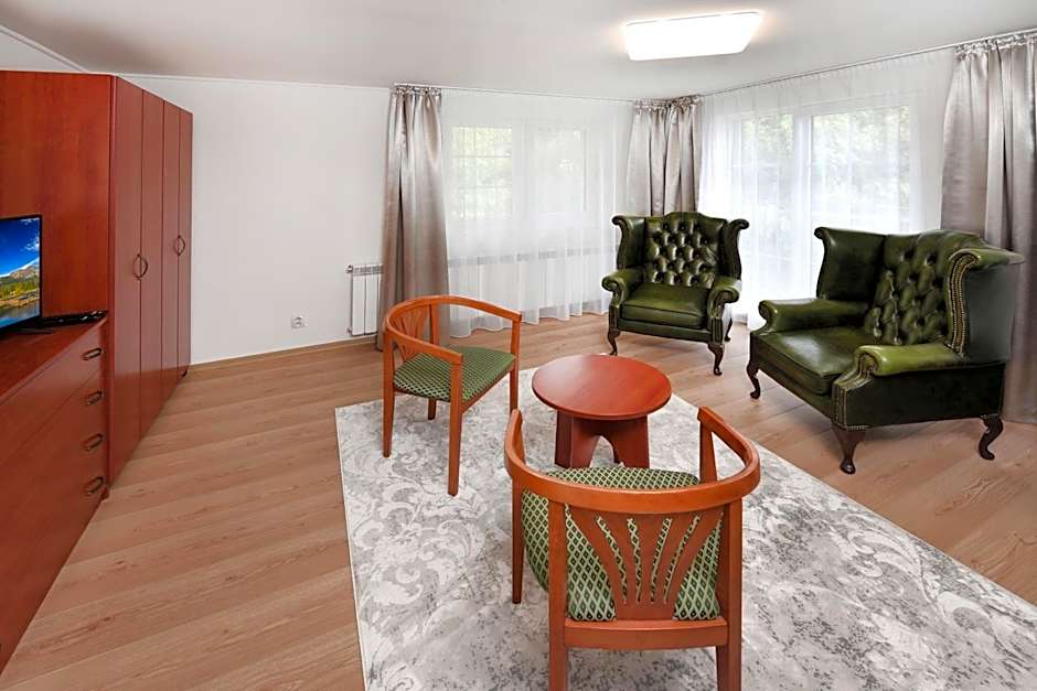 APLEND Hotel Lujza Major