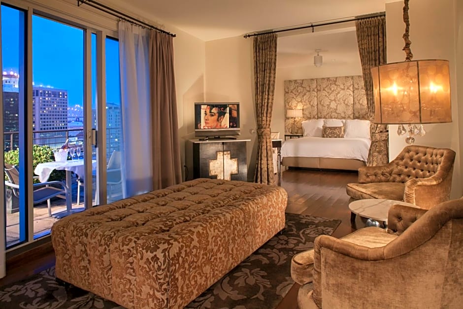 International House Hotel