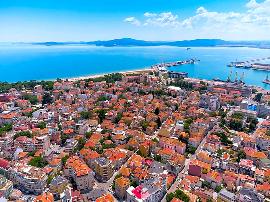 Hotel Tm Deluxe located in Sunny Beach