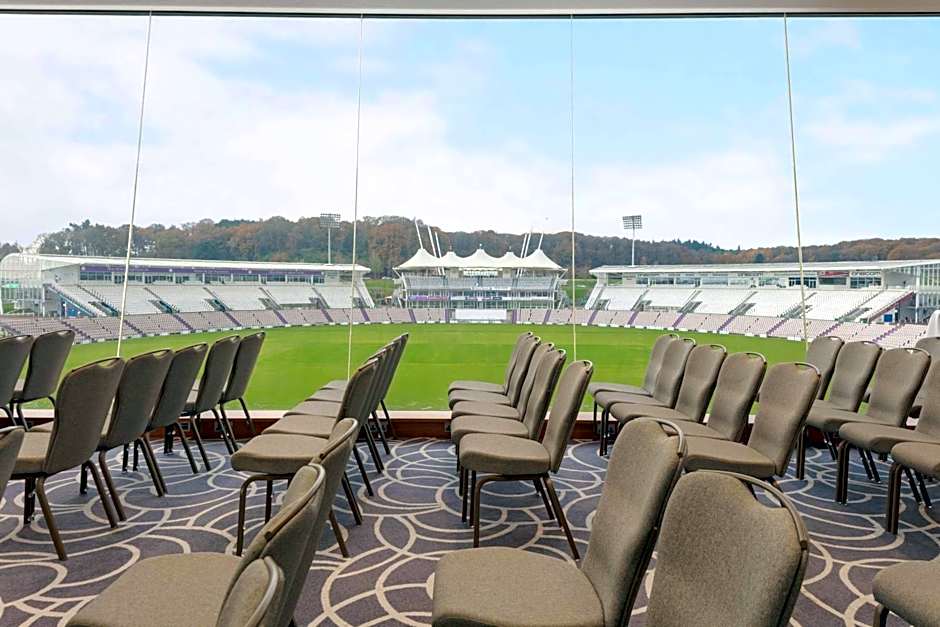 Hilton Southampton - Utilita Bowl