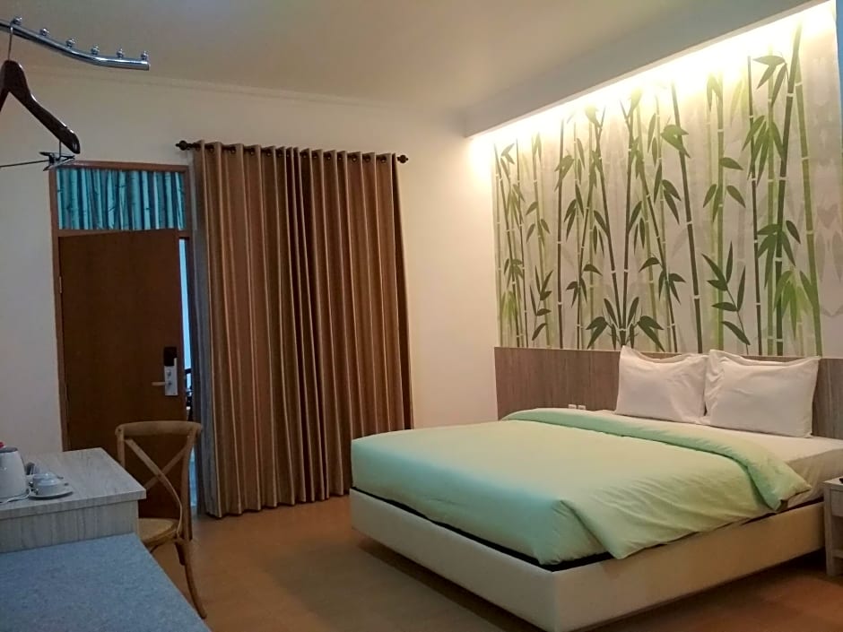 Huswah Transit Hotel